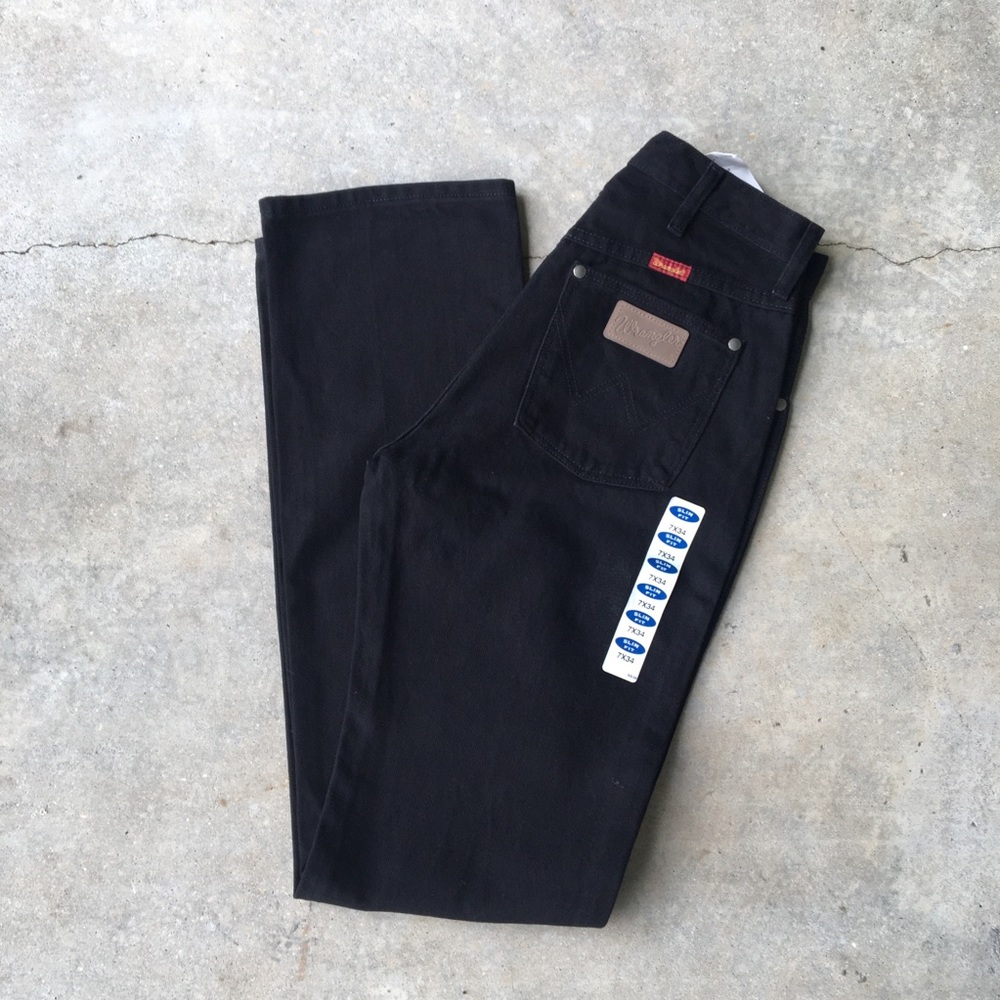 BLACK WOMENS WRANGLERS